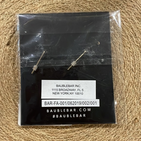 Baublebar Farrah Ear Climber - Picture 3 of 4